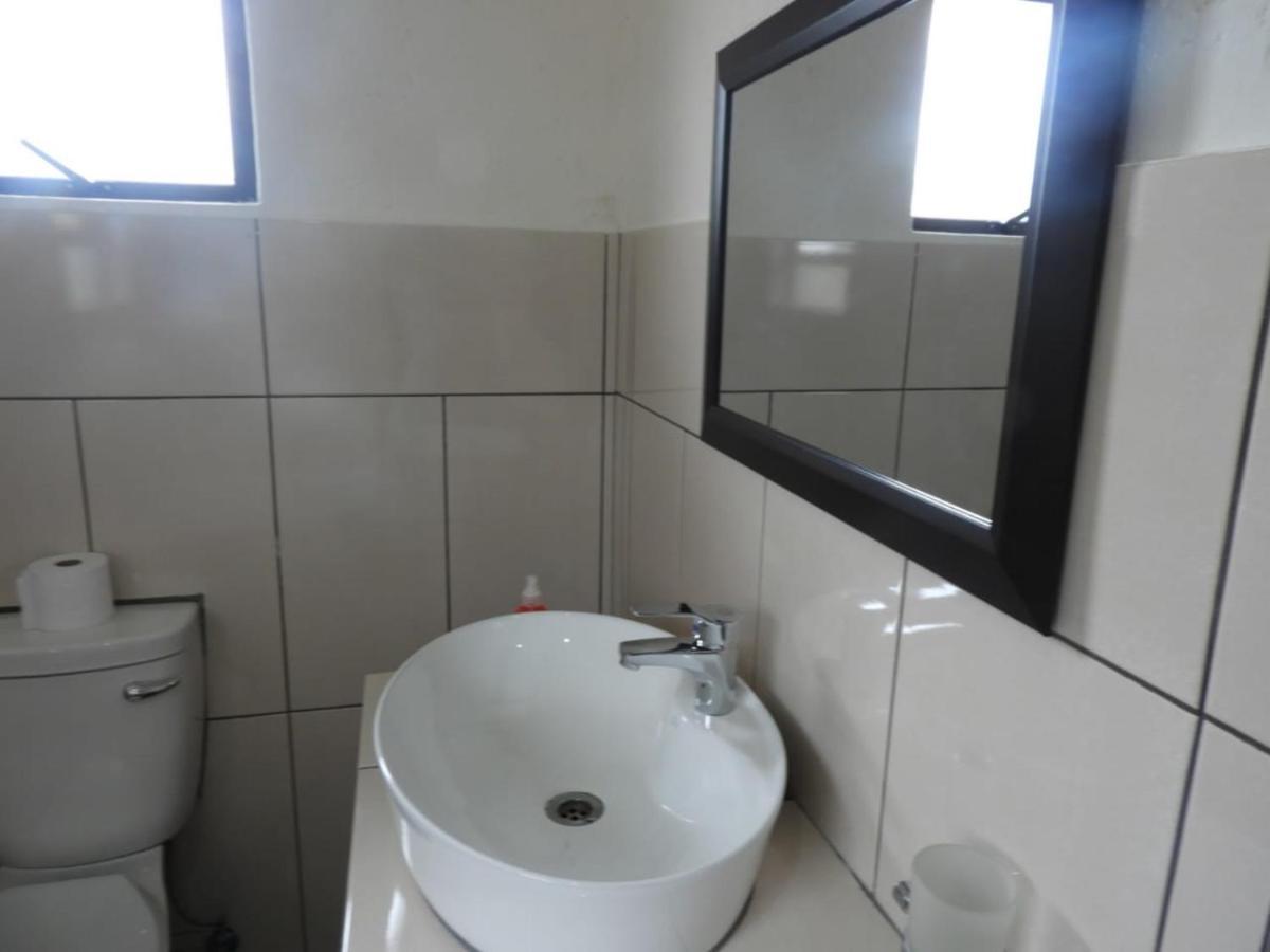 Bongan Safari Lodge Mbabat Екстер'єр фото